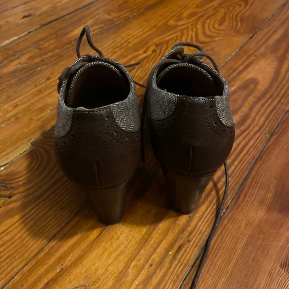 GH Bass & Co Brielle Bootie Brown Size 7M - Picture 3 of 3